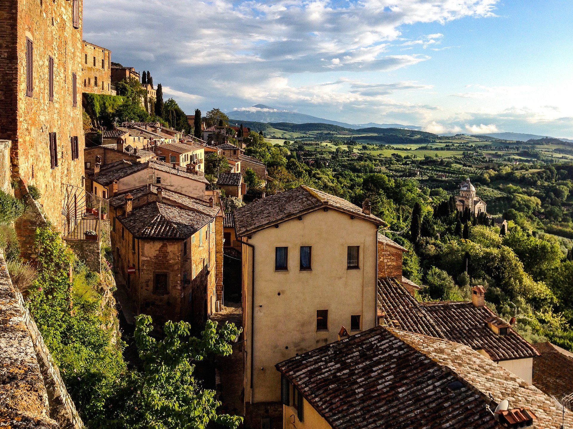montepulciano-g15319a2b7_1920.jpg